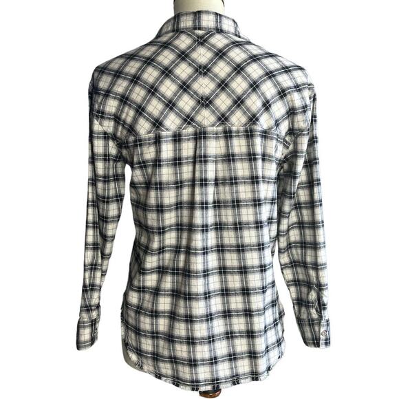 Zara Girls Plaid Long Sleeved Button Up Shirt - Picture 7 of 7